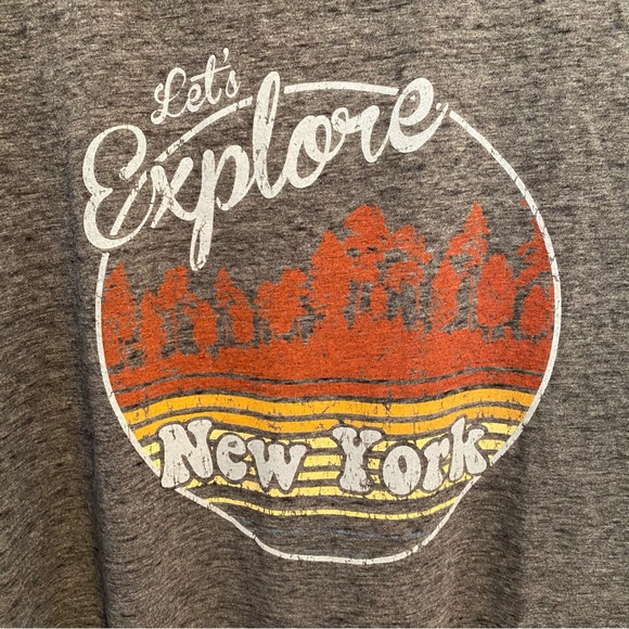 Maurices Womens 'Let's Explore New York' Short Sleeve Graphic T-Shirt Large NWT - Picture 2 of 7